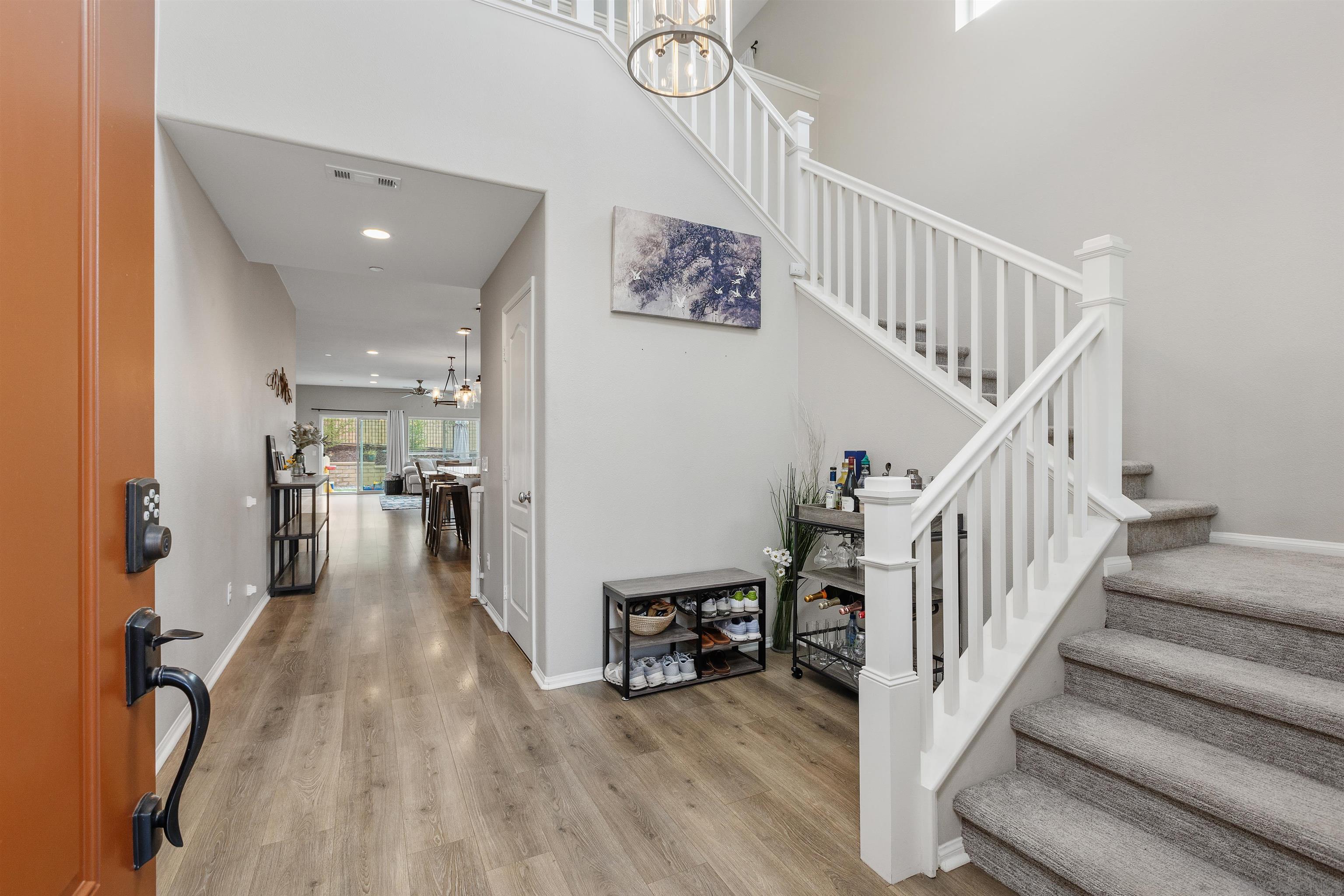 Detail Gallery Image 3 of 46 For 536  Ventasso Way, Fallbrook,  CA 92028 - 3 Beds | 3 Baths