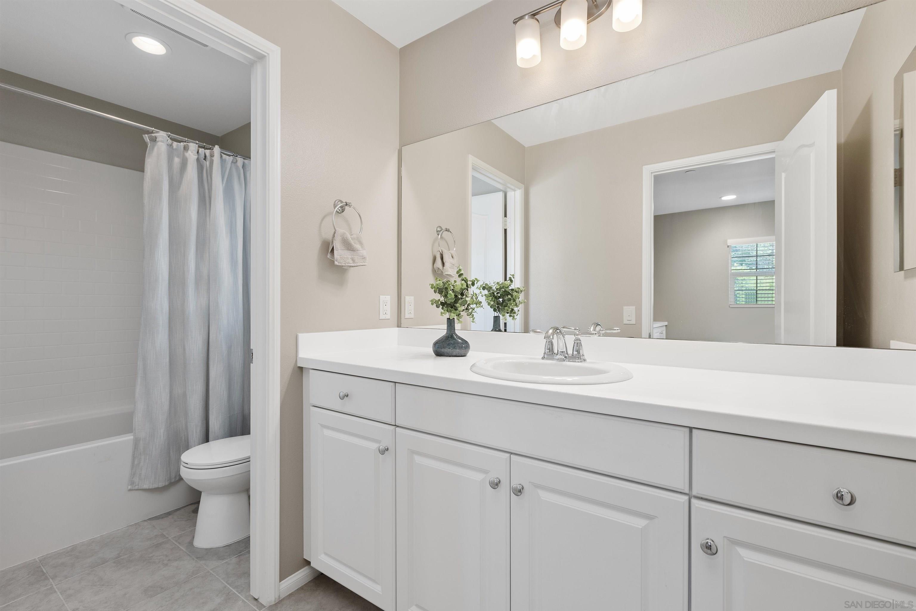 Detail Gallery Image 21 of 46 For 536  Ventasso Way, Fallbrook,  CA 92028 - 3 Beds | 3 Baths