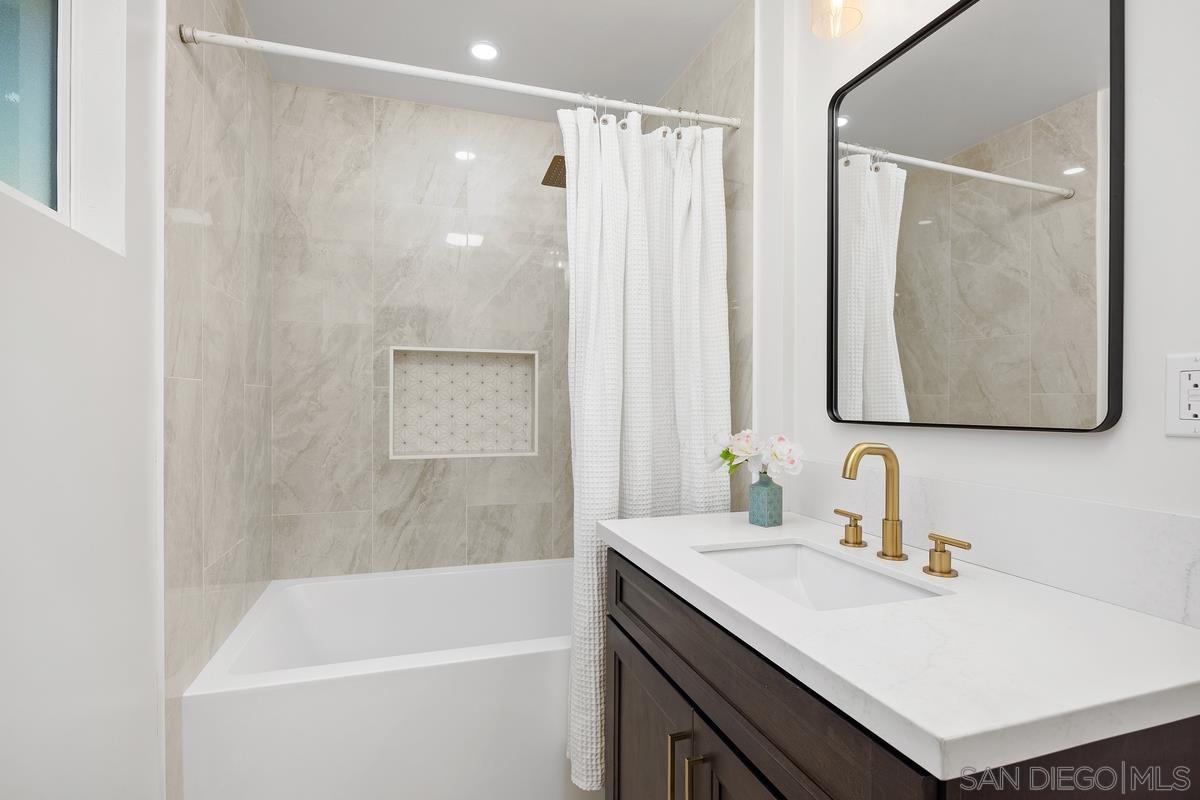 Detail Gallery Image 26 of 56 For 1112  Starview Dr, Vista,  CA 92084 - 7 Beds | 4/1 Baths