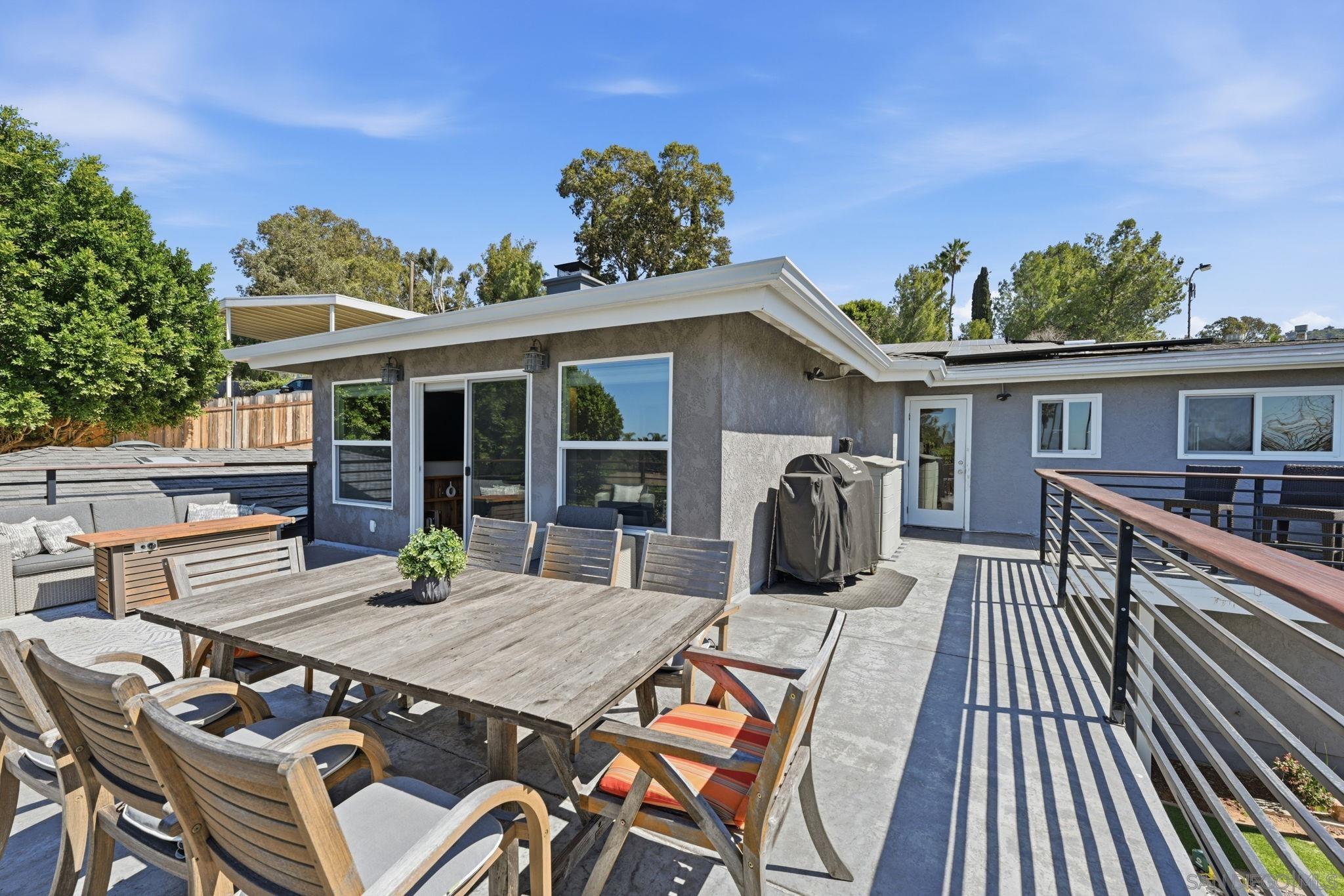 Detail Gallery Image 15 of 69 For 9257  Dillon Dr, La Mesa,  CA 91941 - 4 Beds | 2/1 Baths