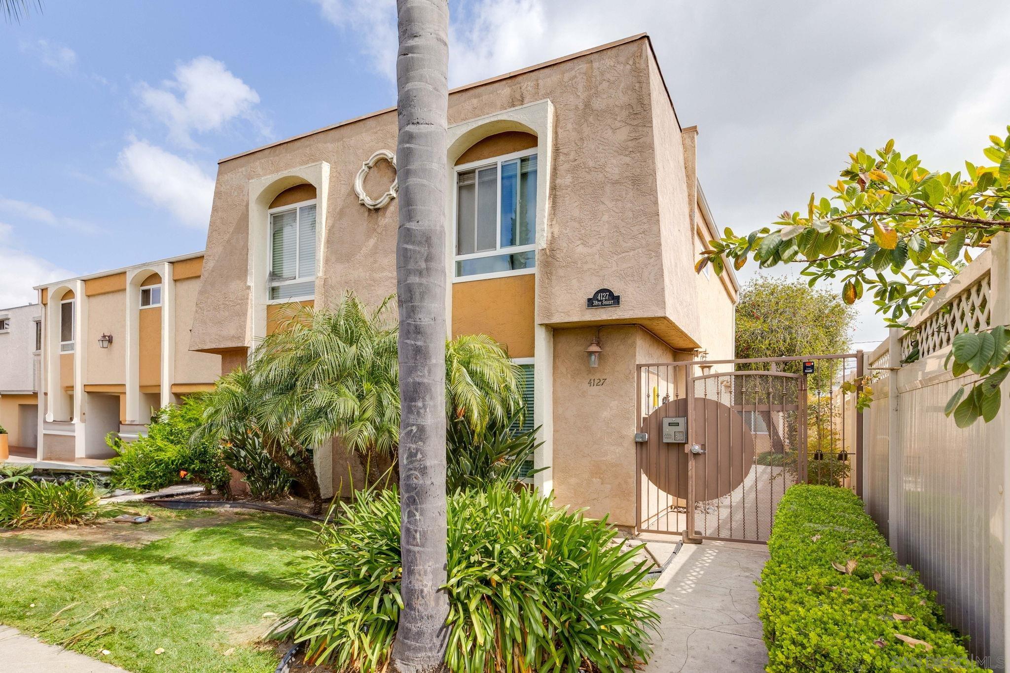 Detail Gallery Image 2 of 26 For 4127  38th  #1,  San Diego,  CA 92105 - 2 Beds | 2 Baths