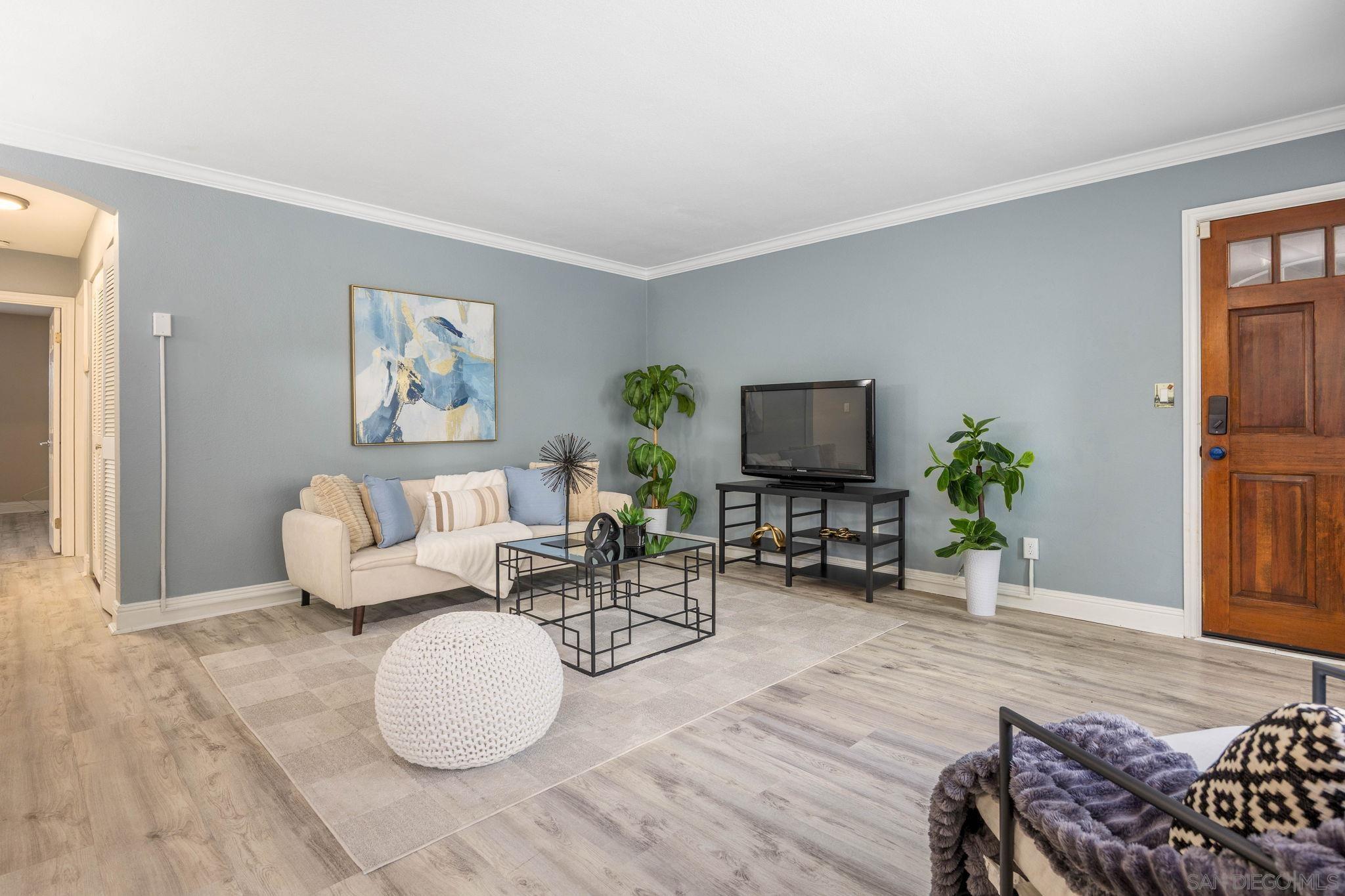 Detail Gallery Image 7 of 26 For 4127  38th  #1,  San Diego,  CA 92105 - 2 Beds | 2 Baths