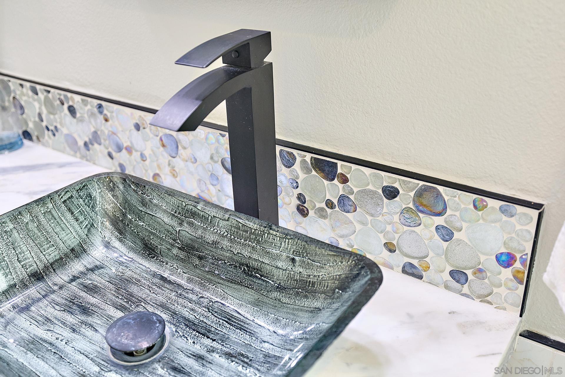 Detail Gallery Image 17 of 39 For 3402  Filoli Cir, Carlsbad,  CA 92009 - 3 Beds | 3/1 Baths