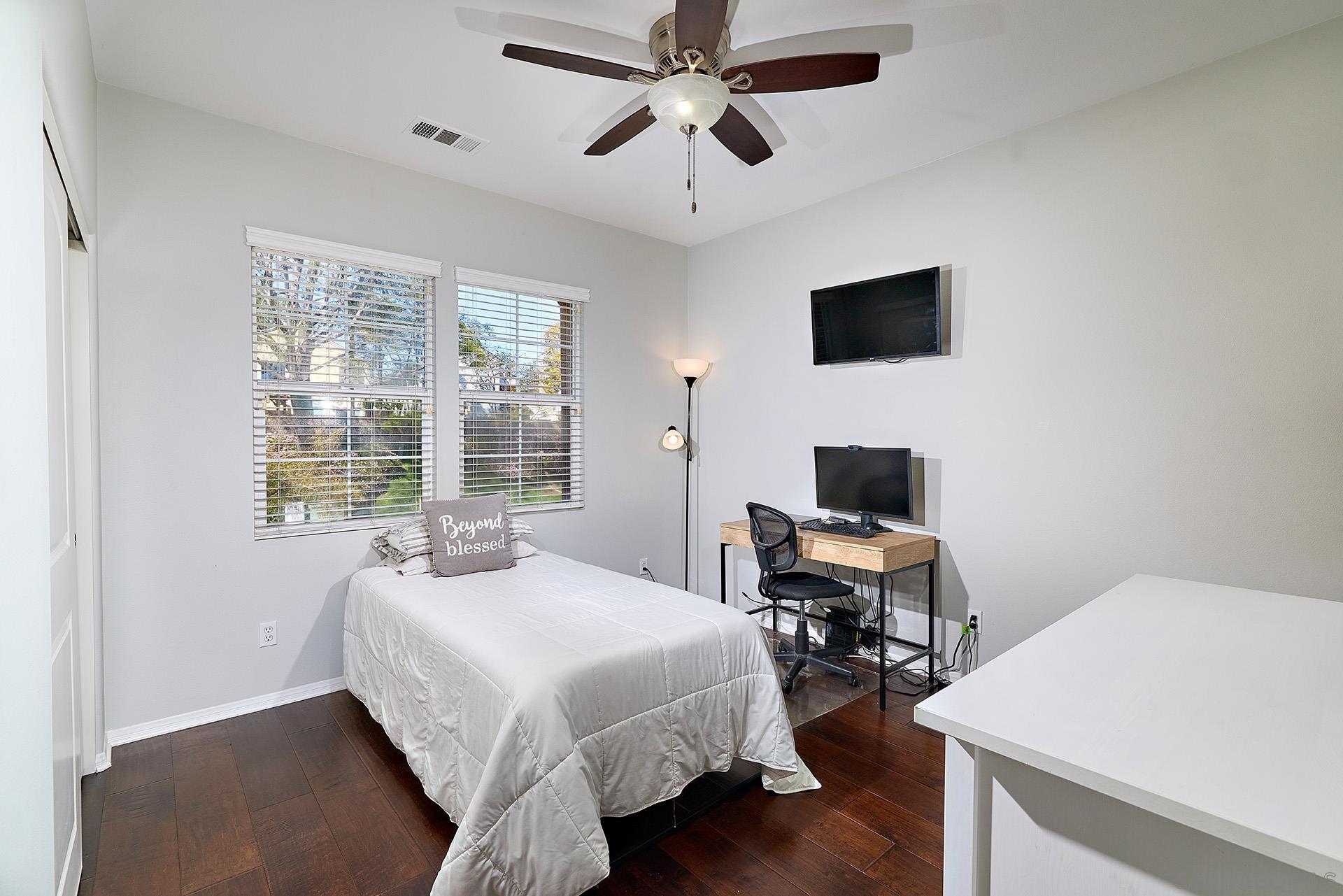 Detail Gallery Image 19 of 39 For 3402  Filoli Cir, Carlsbad,  CA 92009 - 3 Beds | 3/1 Baths