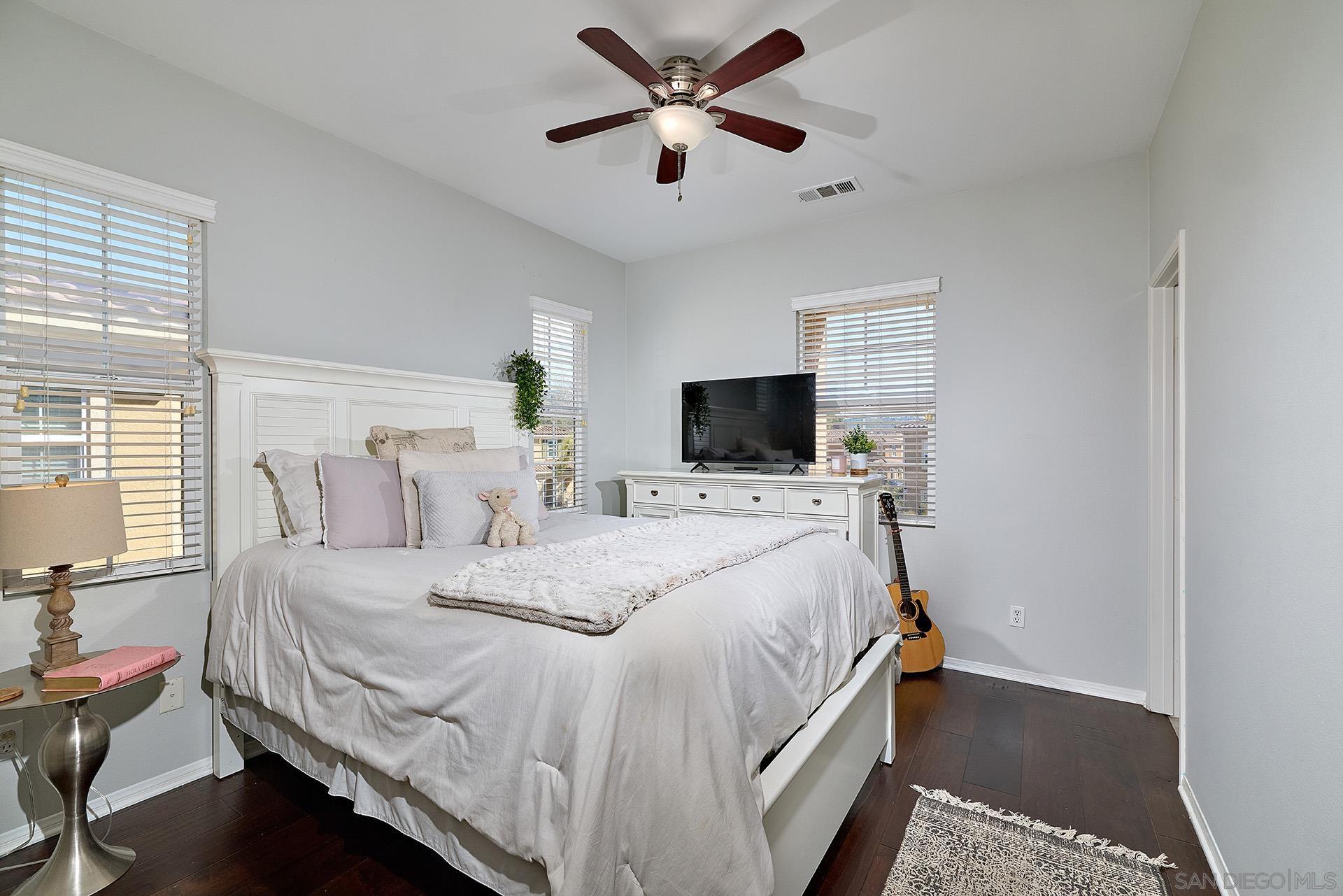 Detail Gallery Image 21 of 39 For 3402  Filoli Cir, Carlsbad,  CA 92009 - 3 Beds | 3/1 Baths