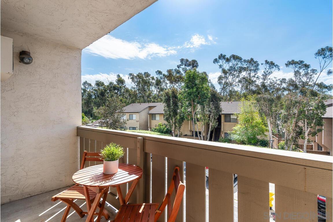 Front Image Thumbnail for SD260005781