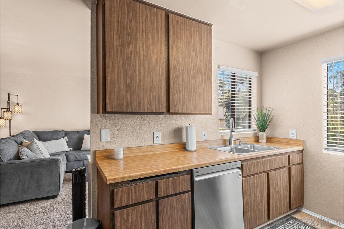 Detail Gallery Image 13 of 30 For 10332  Caminito Aralia  #109,  San Diego,  CA 92131 - 1 Beds | 1 Baths