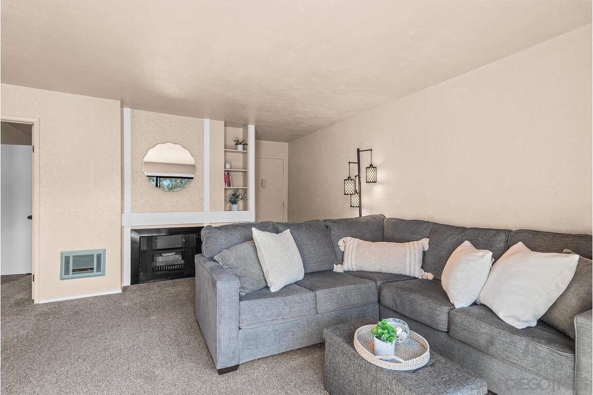 Detail Gallery Image 4 of 30 For 10332  Caminito Aralia  #109,  San Diego,  CA 92131 - 1 Beds | 1 Baths