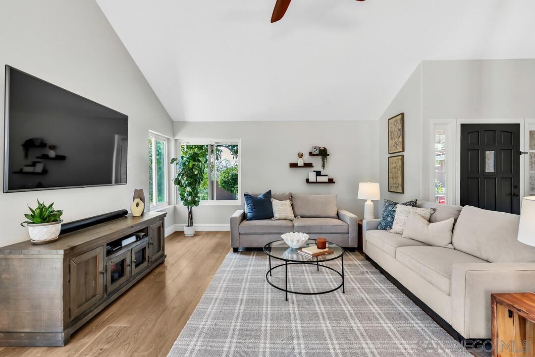 Detail Gallery Image 14 of 60 For 14930  Eastvale, Poway,  CA 92064 - 4 Beds | 2/1 Baths