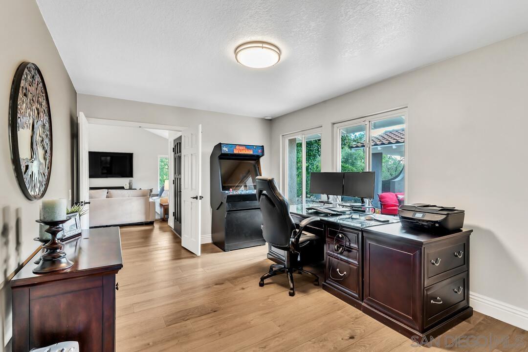 Detail Gallery Image 16 of 60 For 14930  Eastvale, Poway,  CA 92064 - 4 Beds | 2/1 Baths