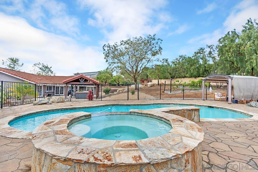 Detail Gallery Image 46 of 60 For 14930  Eastvale, Poway,  CA 92064 - 4 Beds | 2/1 Baths