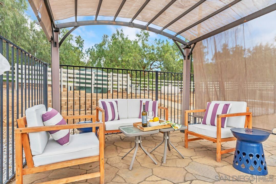 Detail Gallery Image 47 of 60 For 14930  Eastvale, Poway,  CA 92064 - 4 Beds | 2/1 Baths