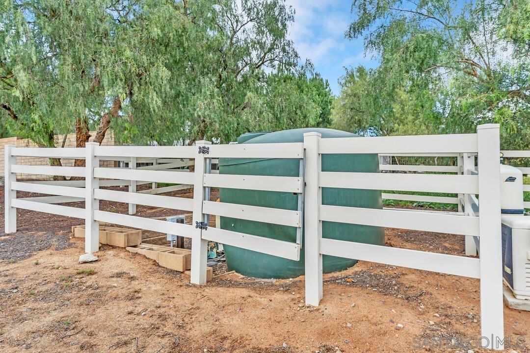 Detail Gallery Image 49 of 60 For 14930  Eastvale, Poway,  CA 92064 - 4 Beds | 2/1 Baths