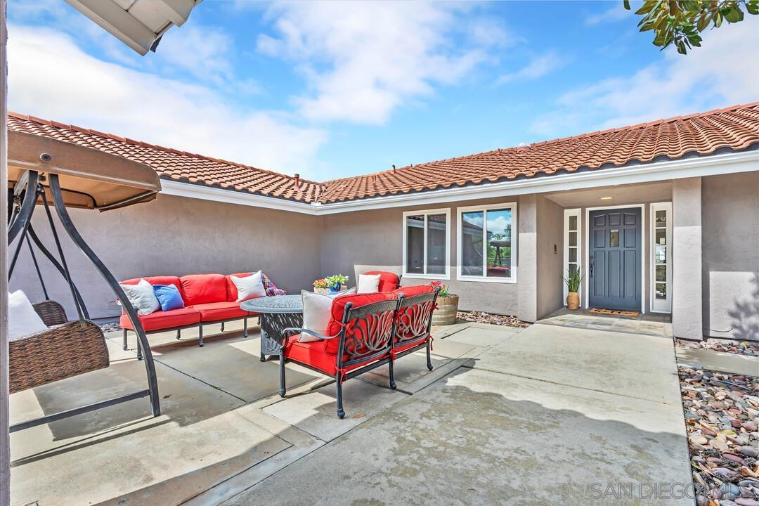 Detail Gallery Image 9 of 60 For 14930  Eastvale, Poway,  CA 92064 - 4 Beds | 2/1 Baths