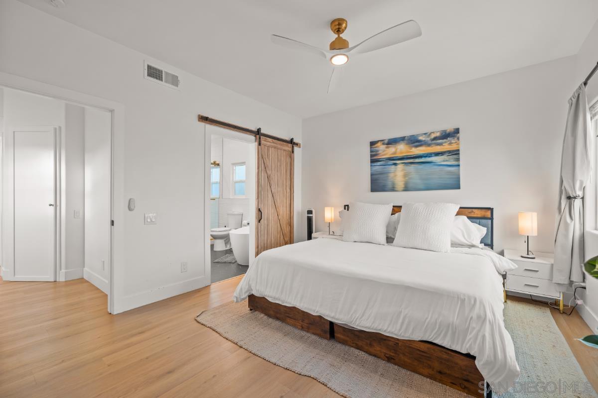 Detail Gallery Image 17 of 48 For 727  Ostend Ct, San Diego,  CA 92109 - 3 Beds | 2/1 Baths