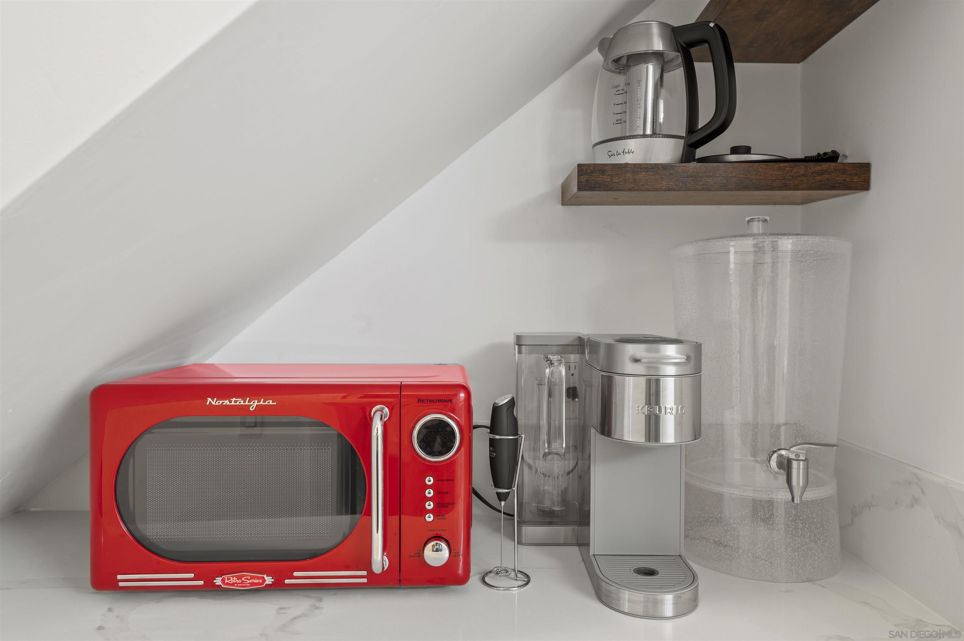 Detail Gallery Image 32 of 48 For 727  Ostend Ct, San Diego,  CA 92109 - 3 Beds | 2/1 Baths