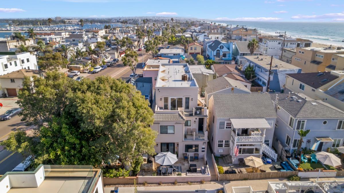 Detail Gallery Image 38 of 48 For 727  Ostend Ct, San Diego,  CA 92109 - 3 Beds | 2/1 Baths