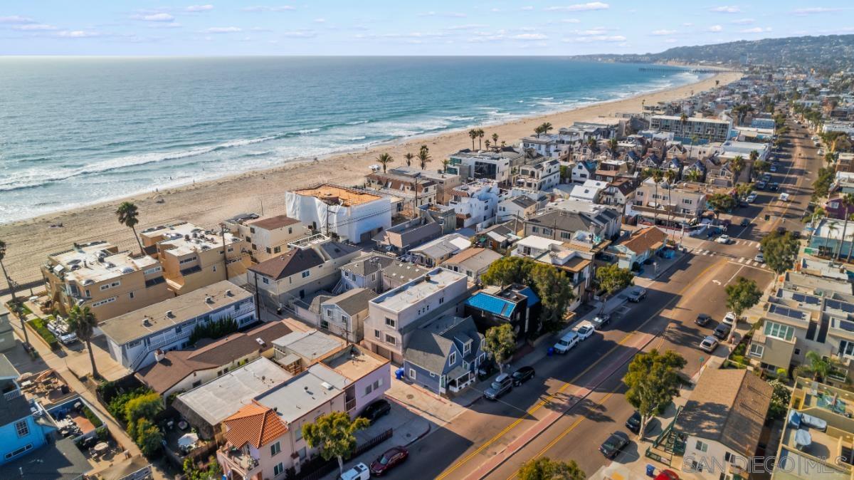 Detail Gallery Image 44 of 48 For 727  Ostend Ct, San Diego,  CA 92109 - 3 Beds | 2/1 Baths