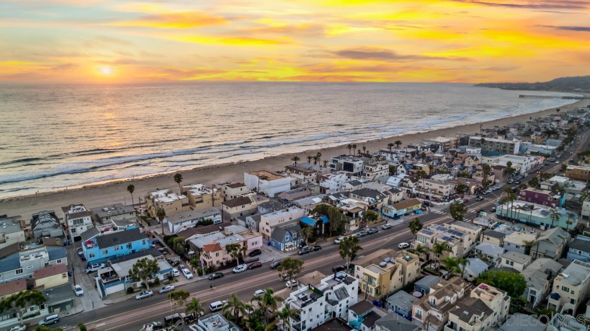 Detail Gallery Image 46 of 48 For 727  Ostend Ct, San Diego,  CA 92109 - 3 Beds | 2/1 Baths