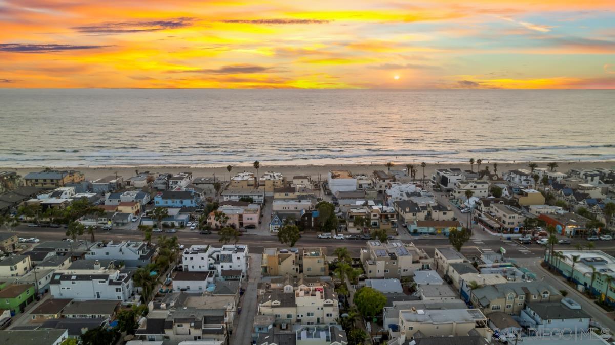 Detail Gallery Image 47 of 48 For 727  Ostend Ct, San Diego,  CA 92109 - 3 Beds | 2/1 Baths