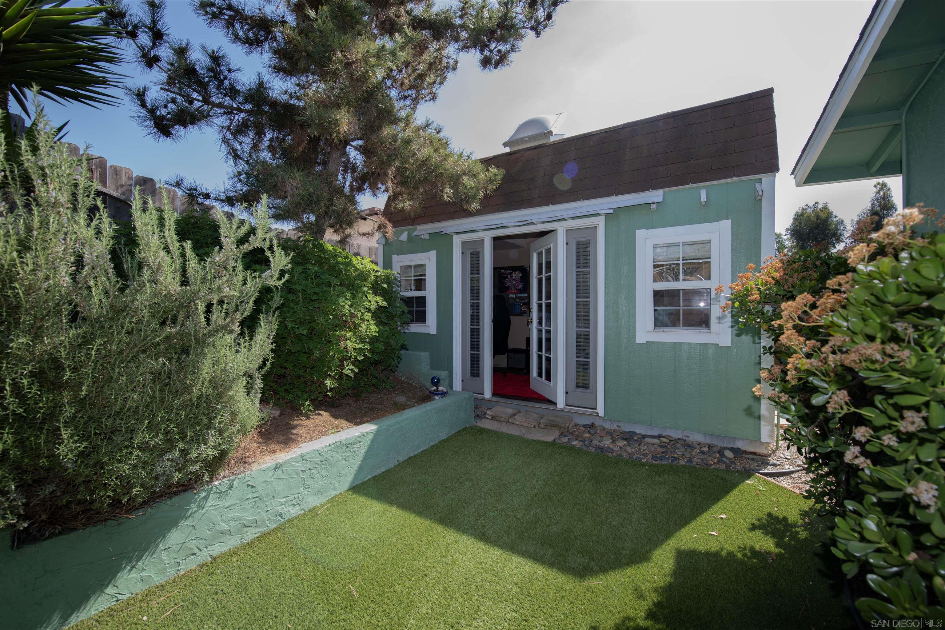 Detail Gallery Image 15 of 21 For 822  Laurelwood Ct, San Marcos,  CA 92069 - 3 Beds | 2 Baths