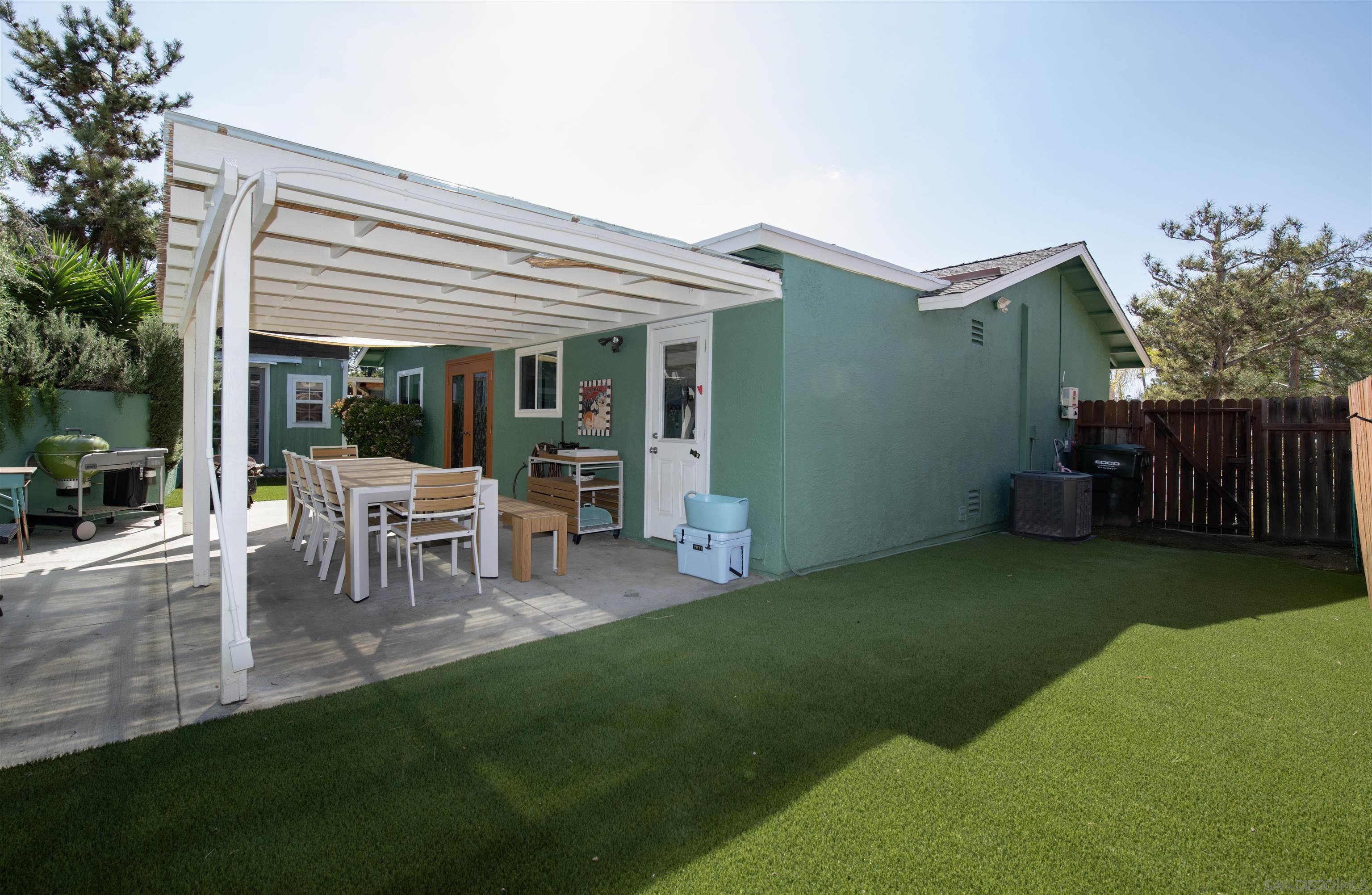 Detail Gallery Image 19 of 21 For 822  Laurelwood Ct, San Marcos,  CA 92069 - 3 Beds | 2 Baths