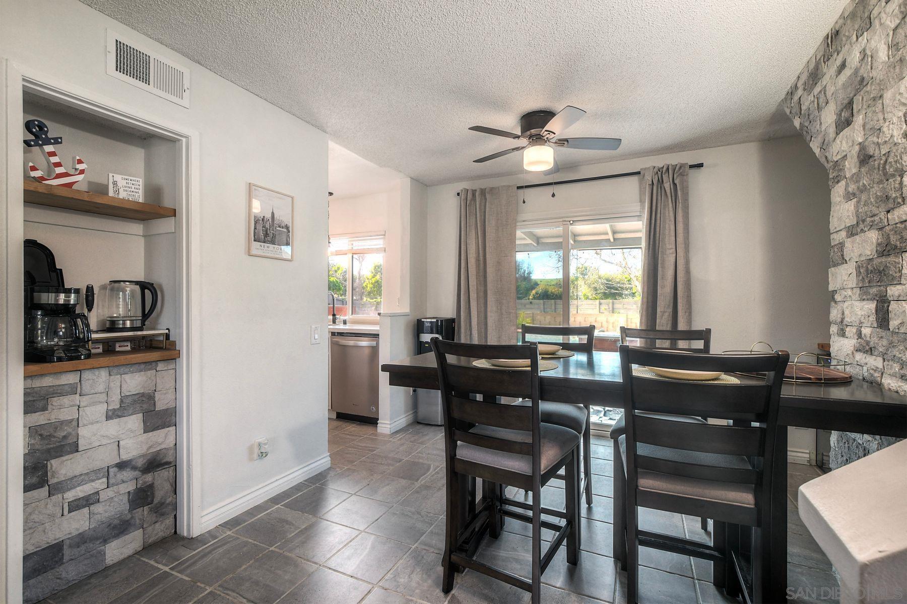 Detail Gallery Image 14 of 46 For 813  Sunningdale Dr, Oceanside,  CA 92057 - 3 Beds | 2 Baths