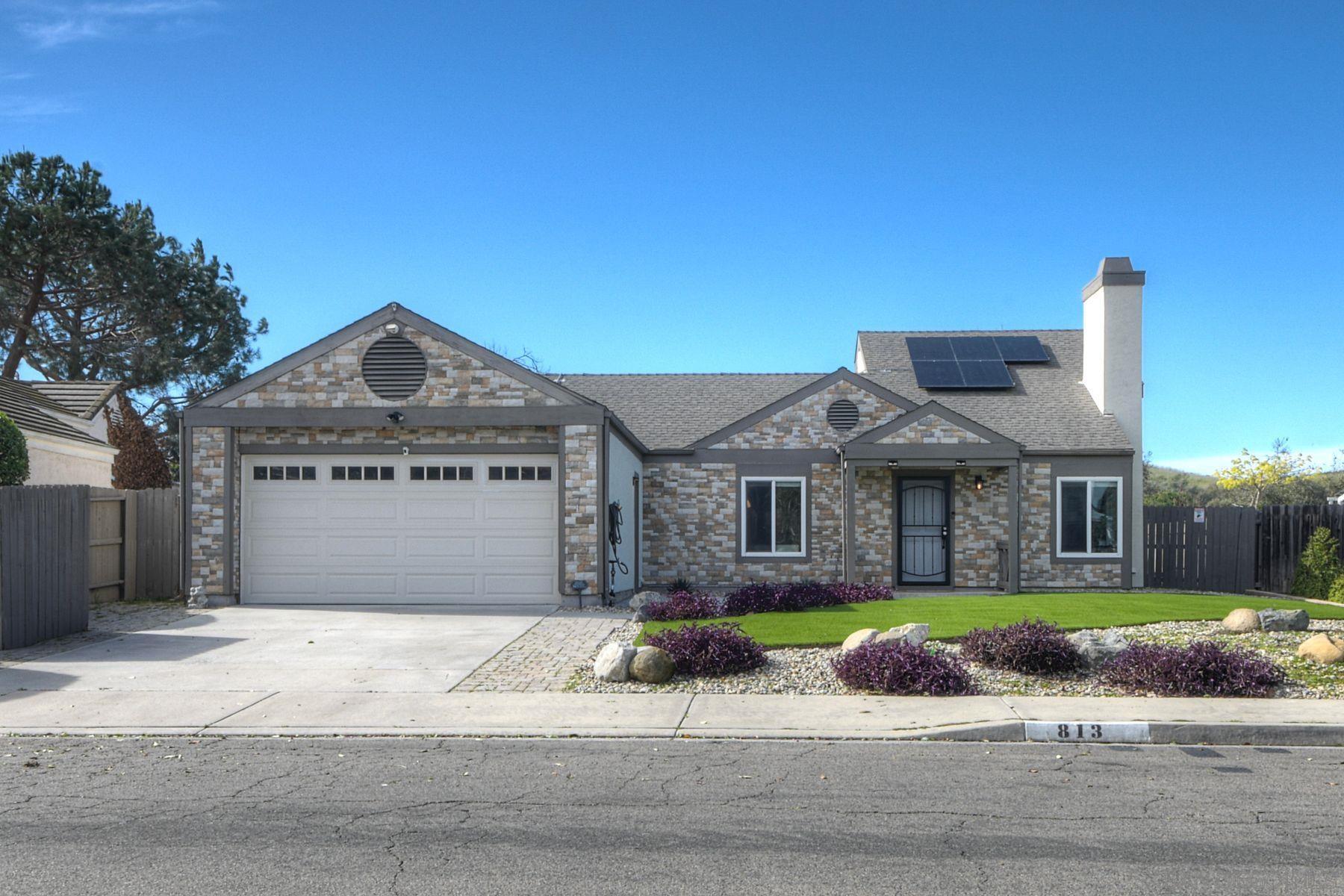 Detail Gallery Image 3 of 46 For 813  Sunningdale Dr, Oceanside,  CA 92057 - 3 Beds | 2 Baths