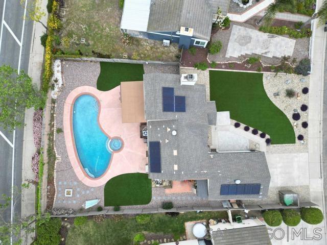 Detail Gallery Image 4 of 46 For 813  Sunningdale Dr, Oceanside,  CA 92057 - 3 Beds | 2 Baths