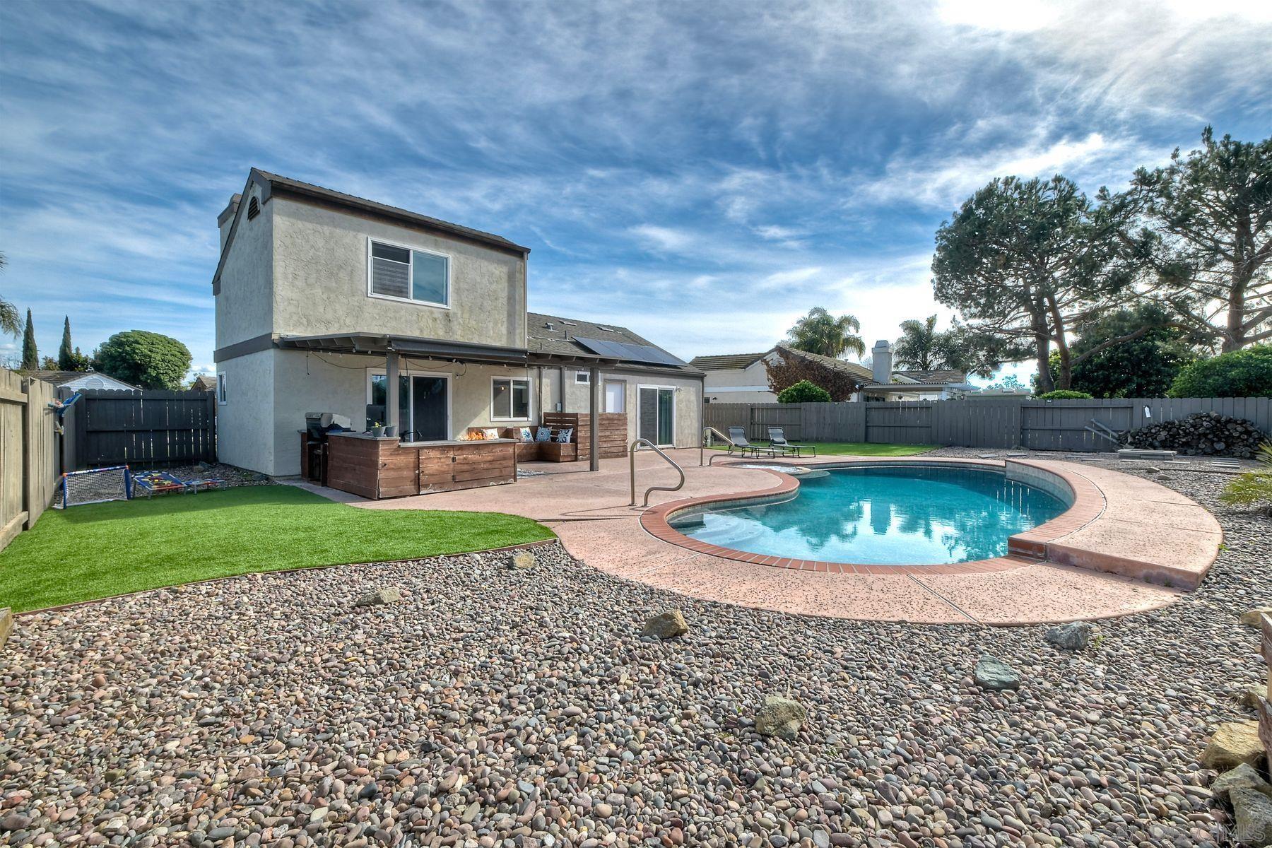 Detail Gallery Image 40 of 46 For 813  Sunningdale Dr, Oceanside,  CA 92057 - 3 Beds | 2 Baths