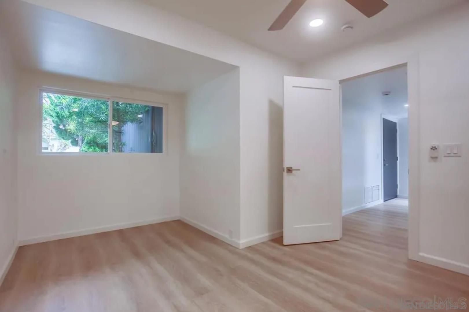 Detail Gallery Image 6 of 16 For 743  Bonair Way, Apt B, La Jolla,  CA 92037 - 3 Beds | 2 Baths