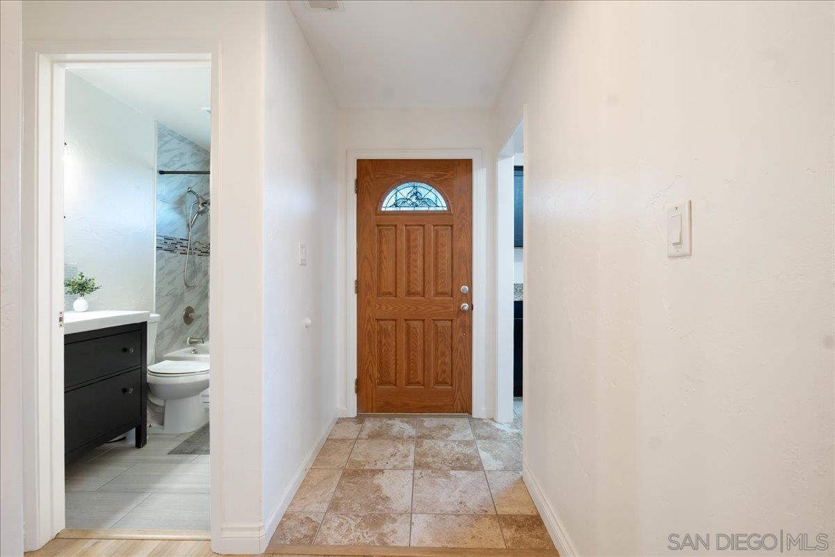 Detail Gallery Image 8 of 26 For 2861  Turnbull Street, Oceanside,  CA 92054 - 4 Beds | 2 Baths