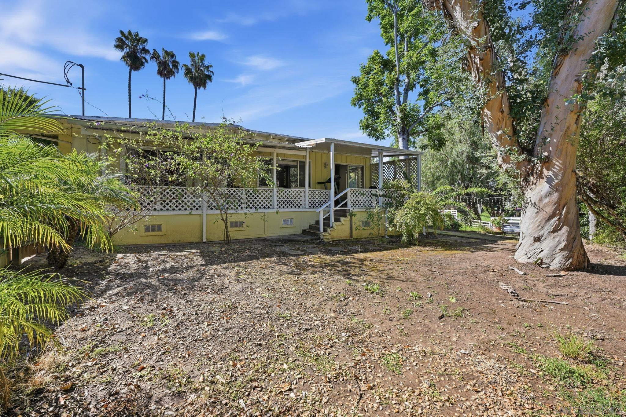 Detail Gallery Image 33 of 52 For 1521  Foothill Dr, Vista,  CA 92084 - 5 Beds | 3 Baths