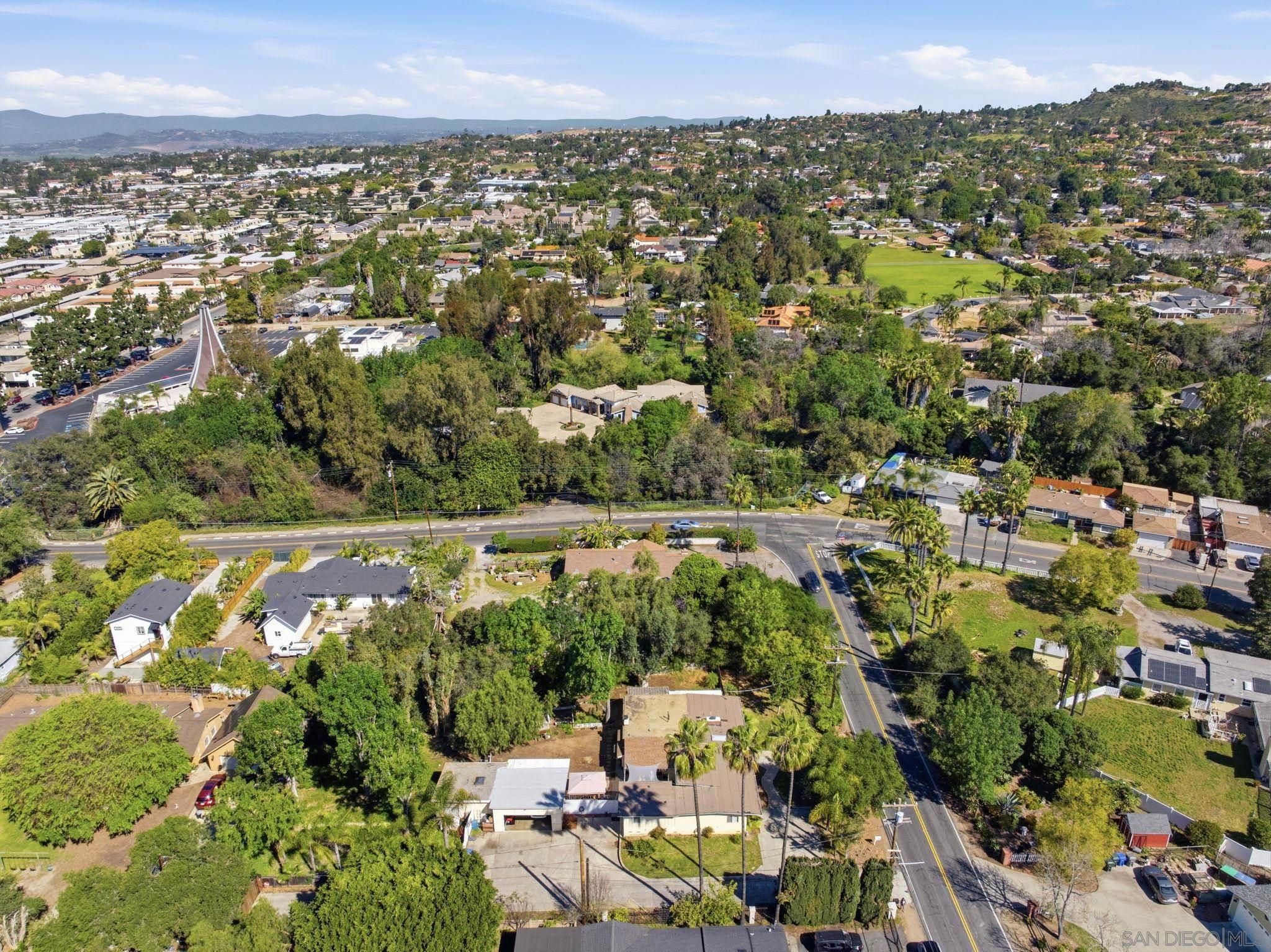 Detail Gallery Image 48 of 52 For 1521  Foothill Dr, Vista,  CA 92084 - 5 Beds | 3 Baths