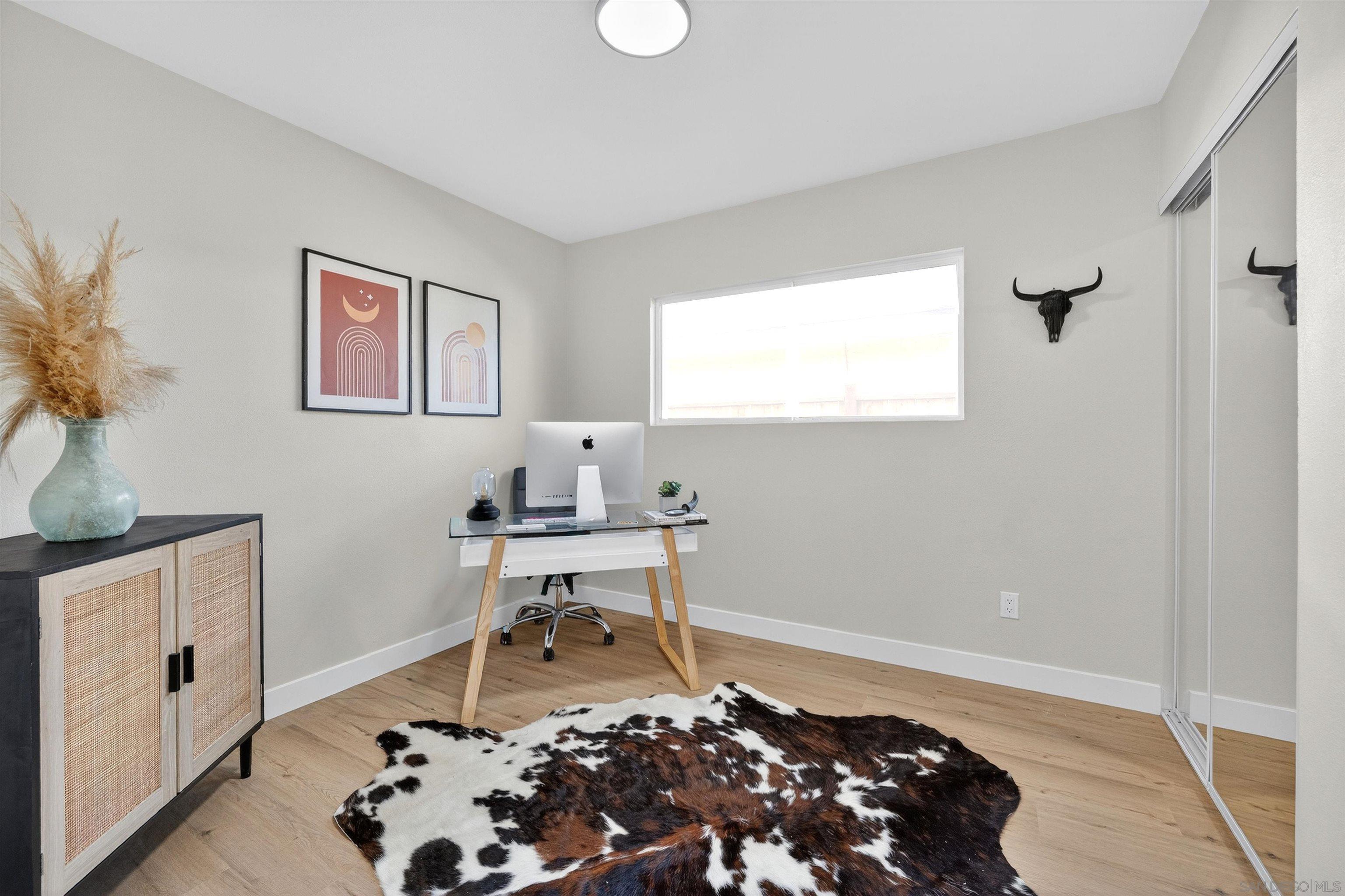 Detail Gallery Image 17 of 42 For 327  Sunswept Street, San Diego,  CA 92114 - 3 Beds | 2 Baths