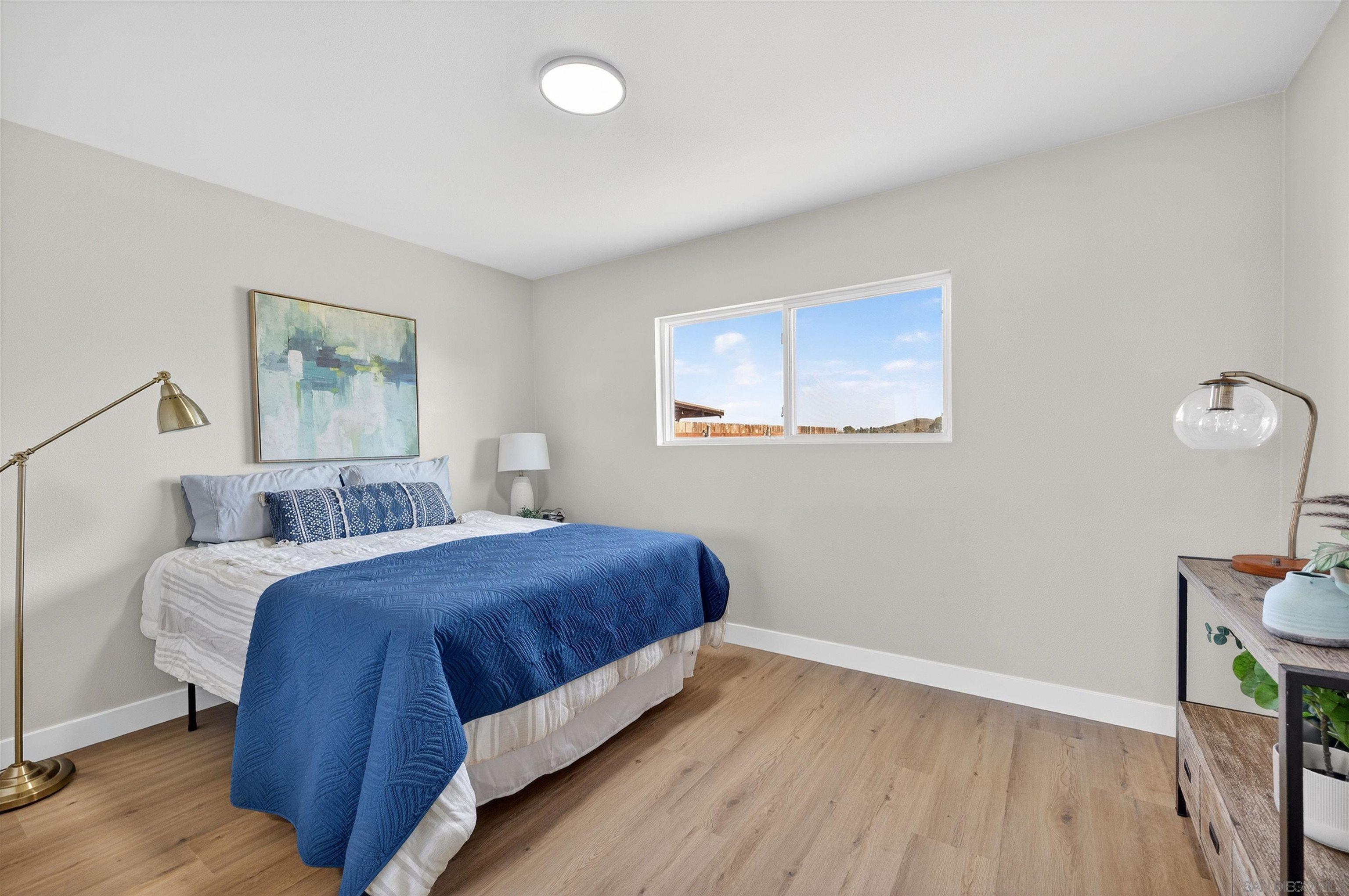 Detail Gallery Image 19 of 42 For 327  Sunswept Street, San Diego,  CA 92114 - 3 Beds | 2 Baths