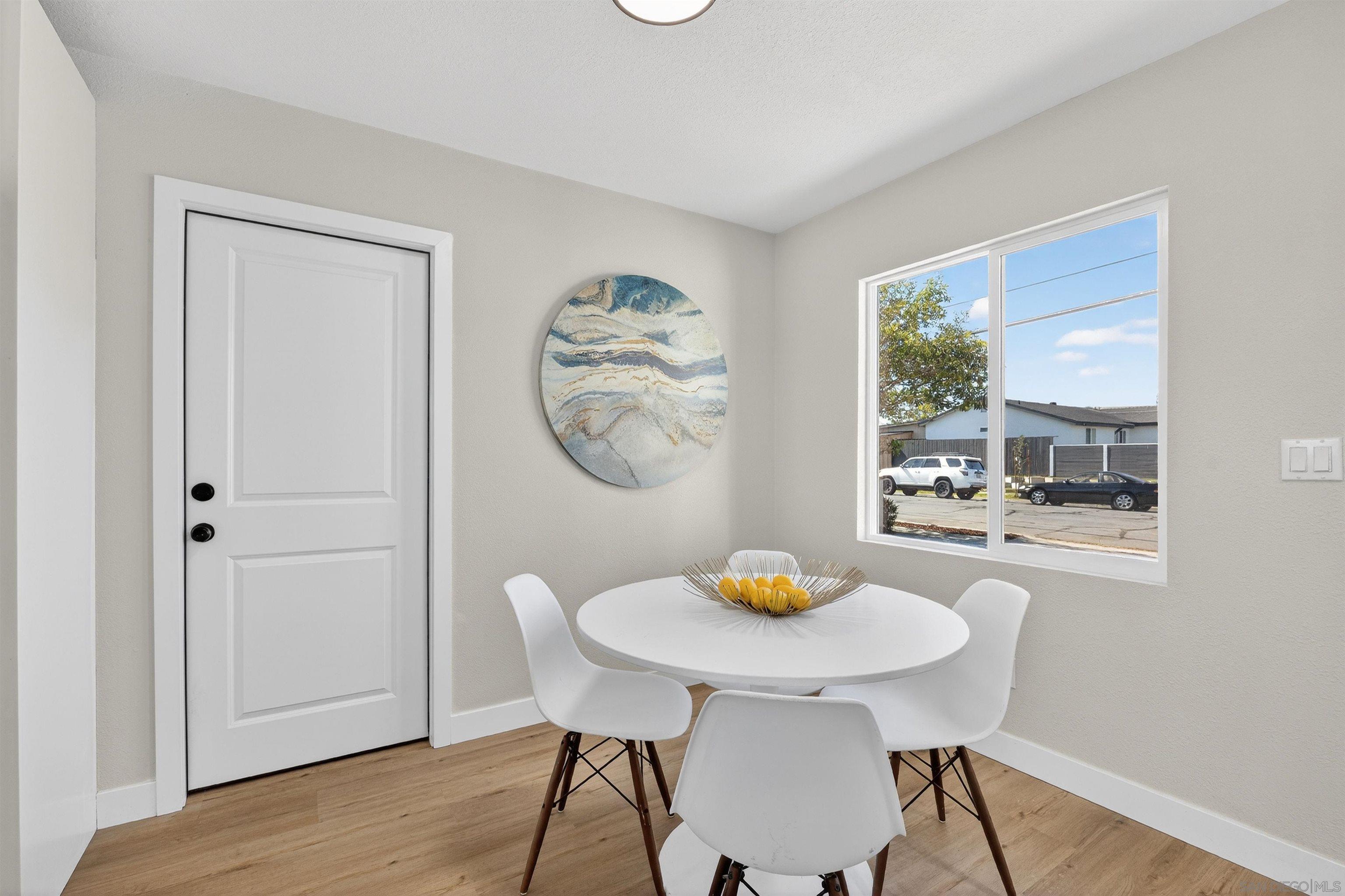 Detail Gallery Image 22 of 42 For 327  Sunswept Street, San Diego,  CA 92114 - 3 Beds | 2 Baths