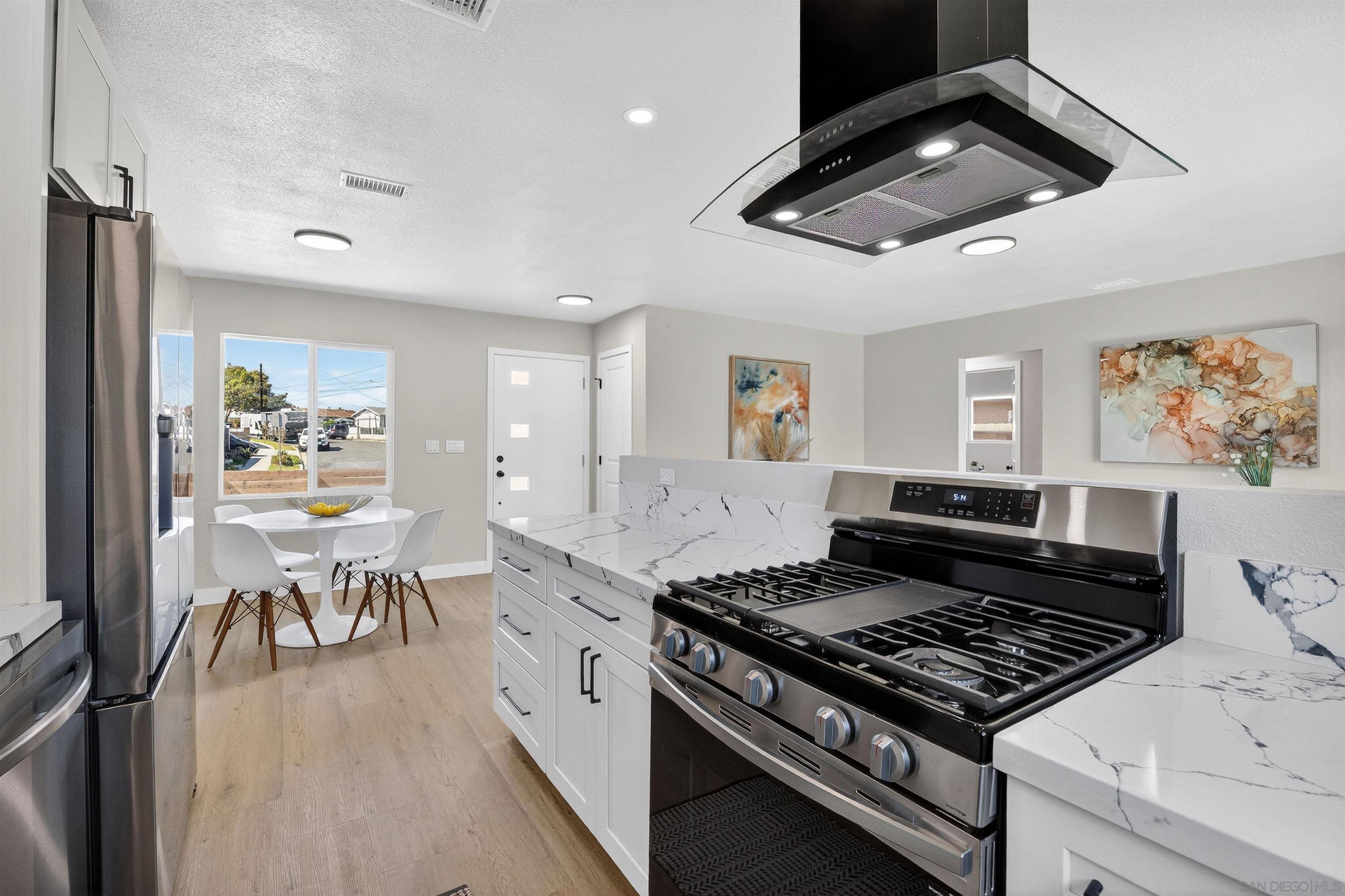 Detail Gallery Image 25 of 42 For 327  Sunswept Street, San Diego,  CA 92114 - 3 Beds | 2 Baths