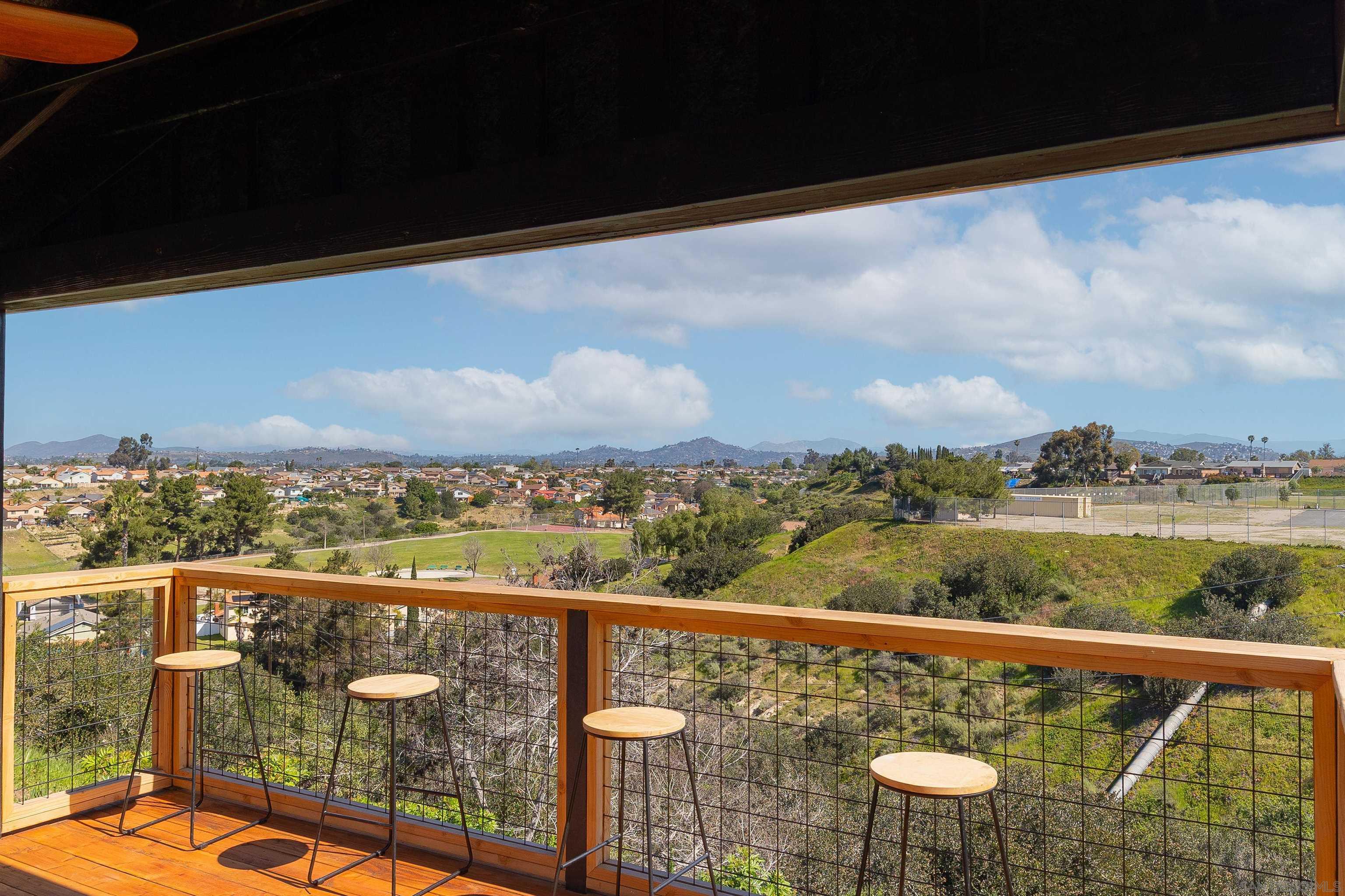 Detail Gallery Image 29 of 42 For 327  Sunswept Street, San Diego,  CA 92114 - 3 Beds | 2 Baths