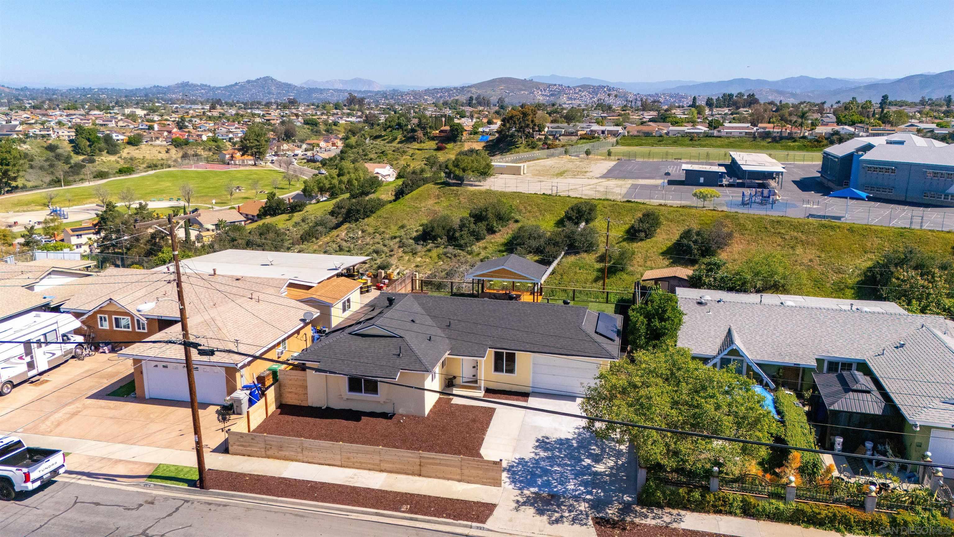 Detail Gallery Image 37 of 42 For 327  Sunswept Street, San Diego,  CA 92114 - 3 Beds | 2 Baths