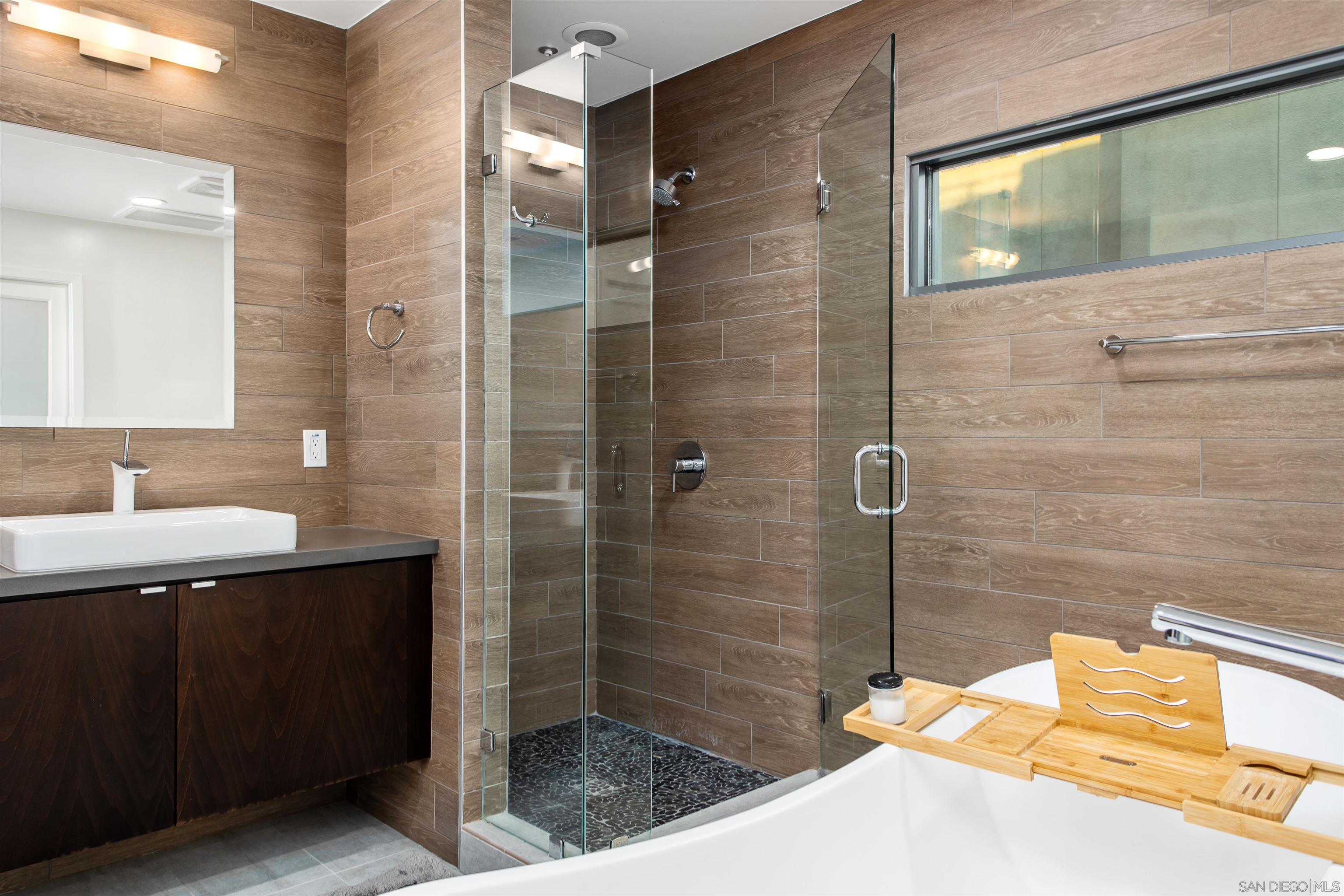 Detail Gallery Image 14 of 27 For 307  Upas St, San Diego,  CA 92103 - 2 Beds | 2/1 Baths