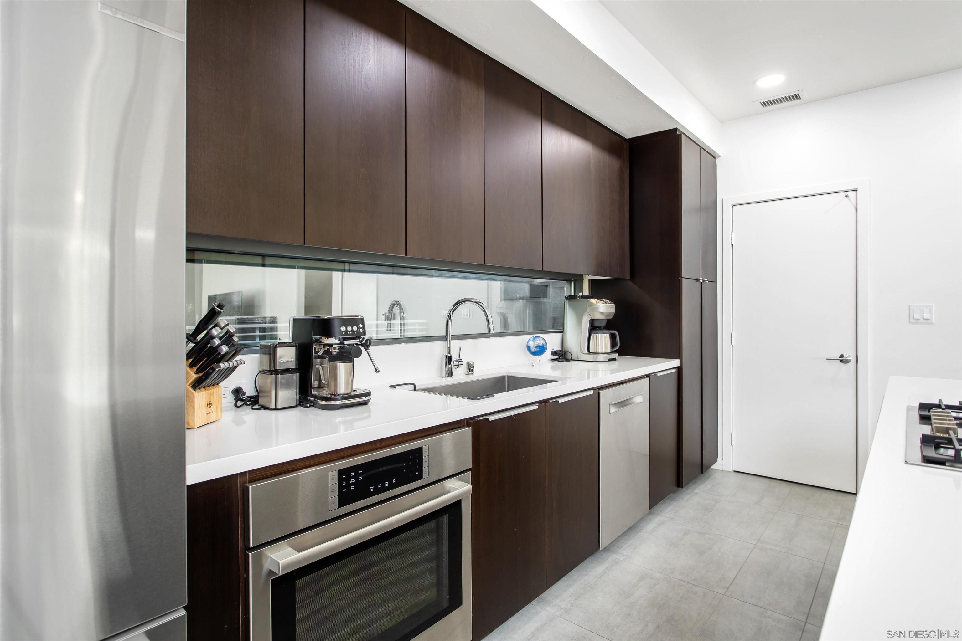 Detail Gallery Image 7 of 27 For 307  Upas St, San Diego,  CA 92103 - 2 Beds | 2/1 Baths