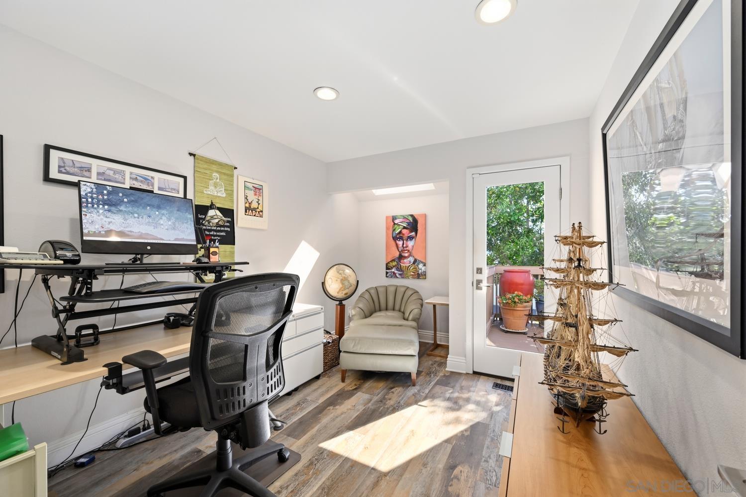 Detail Gallery Image 26 of 36 For 1989  Seawind Way, Oceanside,  CA 92054 - 3 Beds | 2/1 Baths