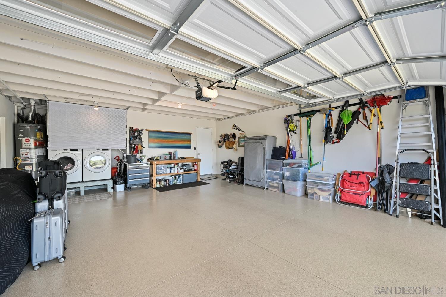 Detail Gallery Image 28 of 36 For 1989  Seawind Way, Oceanside,  CA 92054 - 3 Beds | 2/1 Baths