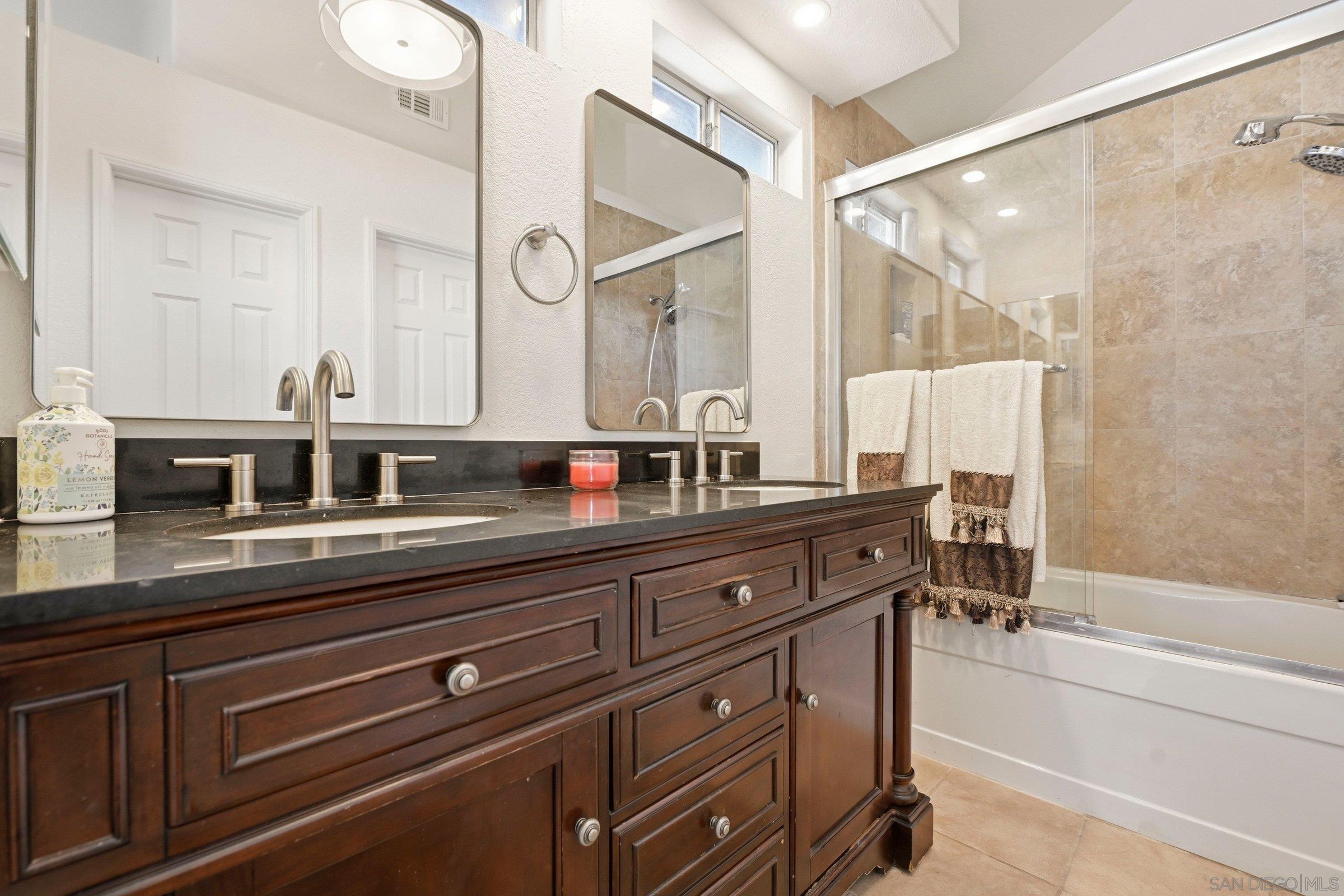 Detail Gallery Image 29 of 38 For 4290  via Clemente, Oceanside,  CA 92057 - 3 Beds | 2 Baths