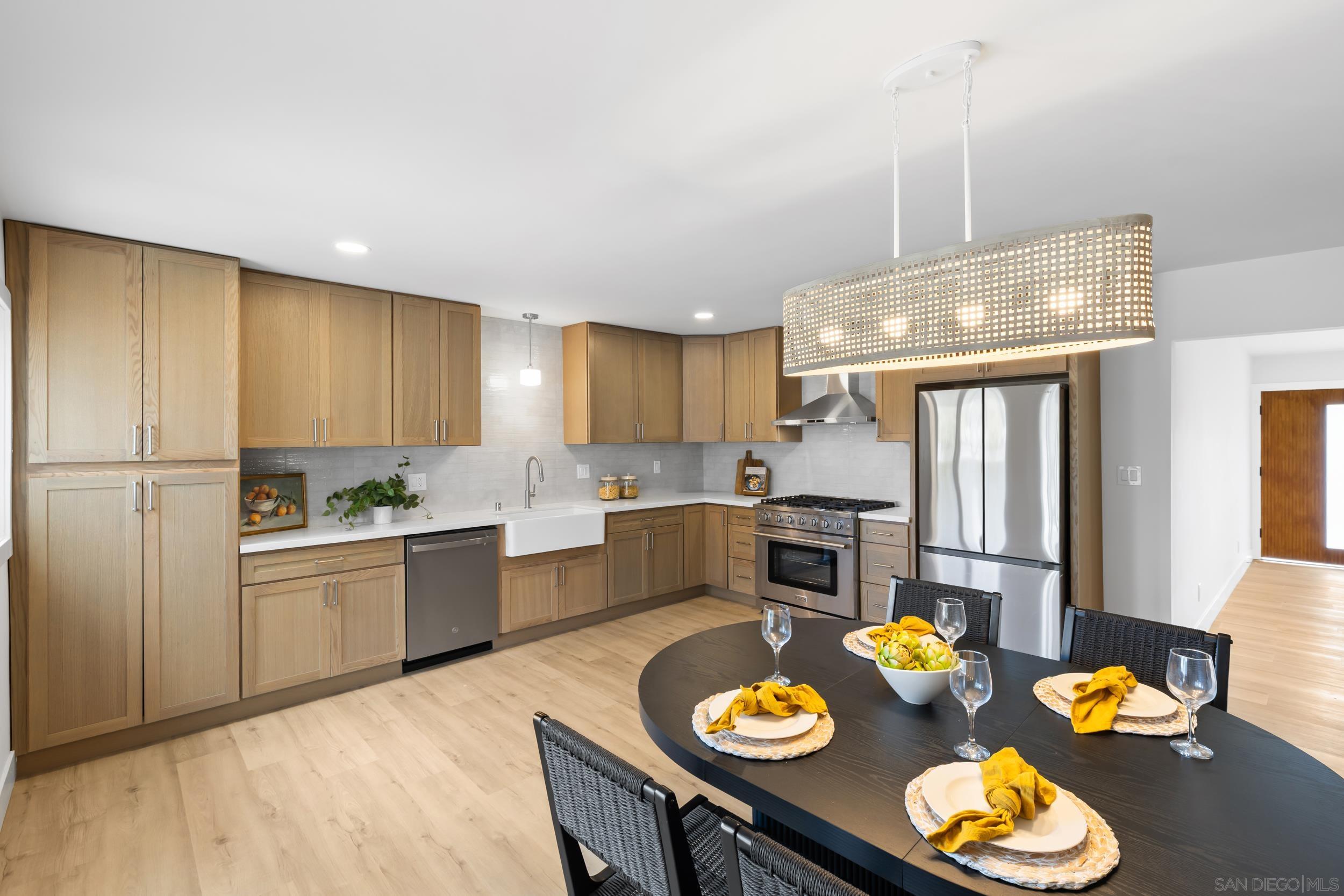 Detail Gallery Image 5 of 30 For 6850  Rosefield Dr, La Mesa,  CA 91942 - 4 Beds | 3 Baths