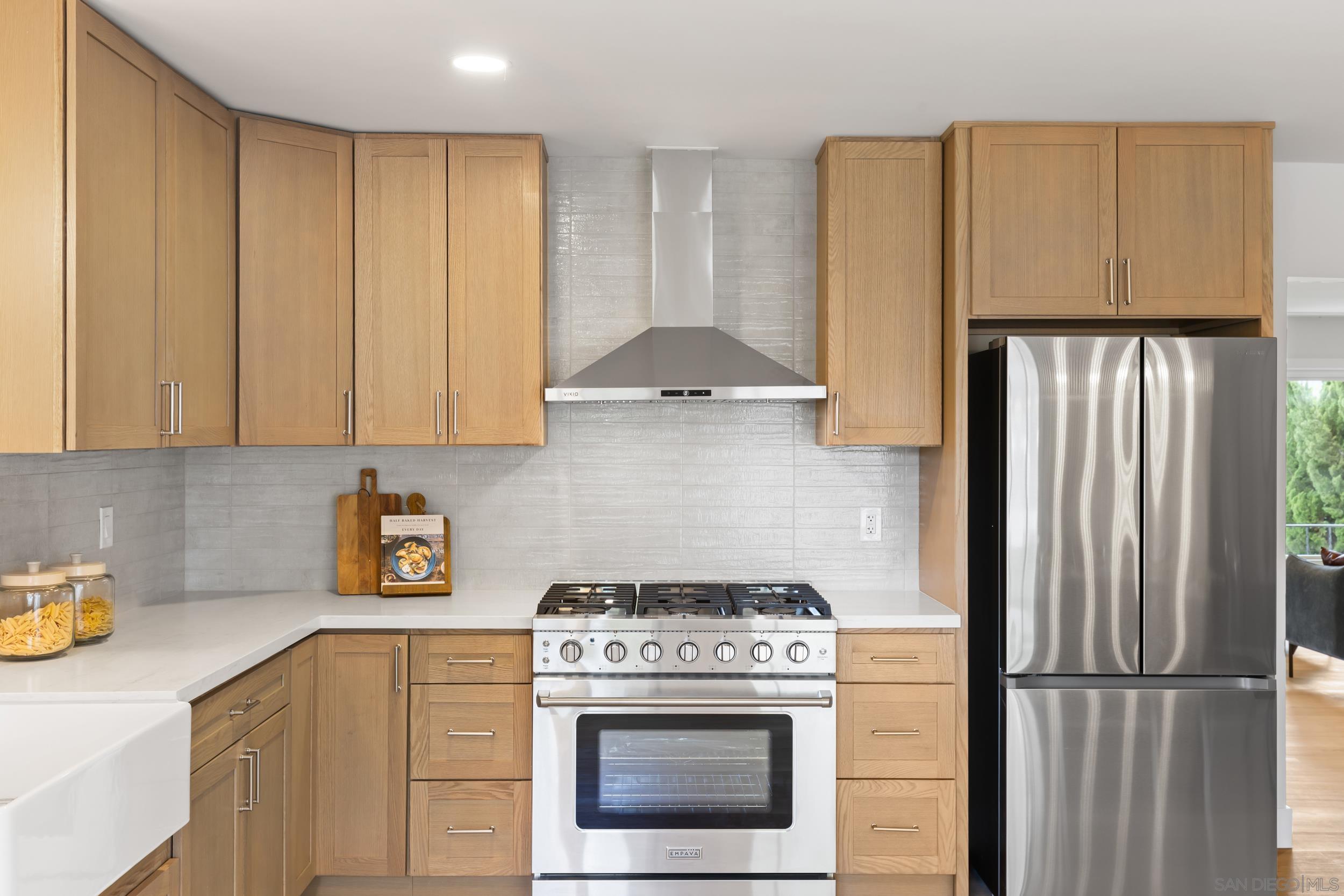 Detail Gallery Image 7 of 30 For 6850  Rosefield Dr, La Mesa,  CA 91942 - 4 Beds | 3 Baths