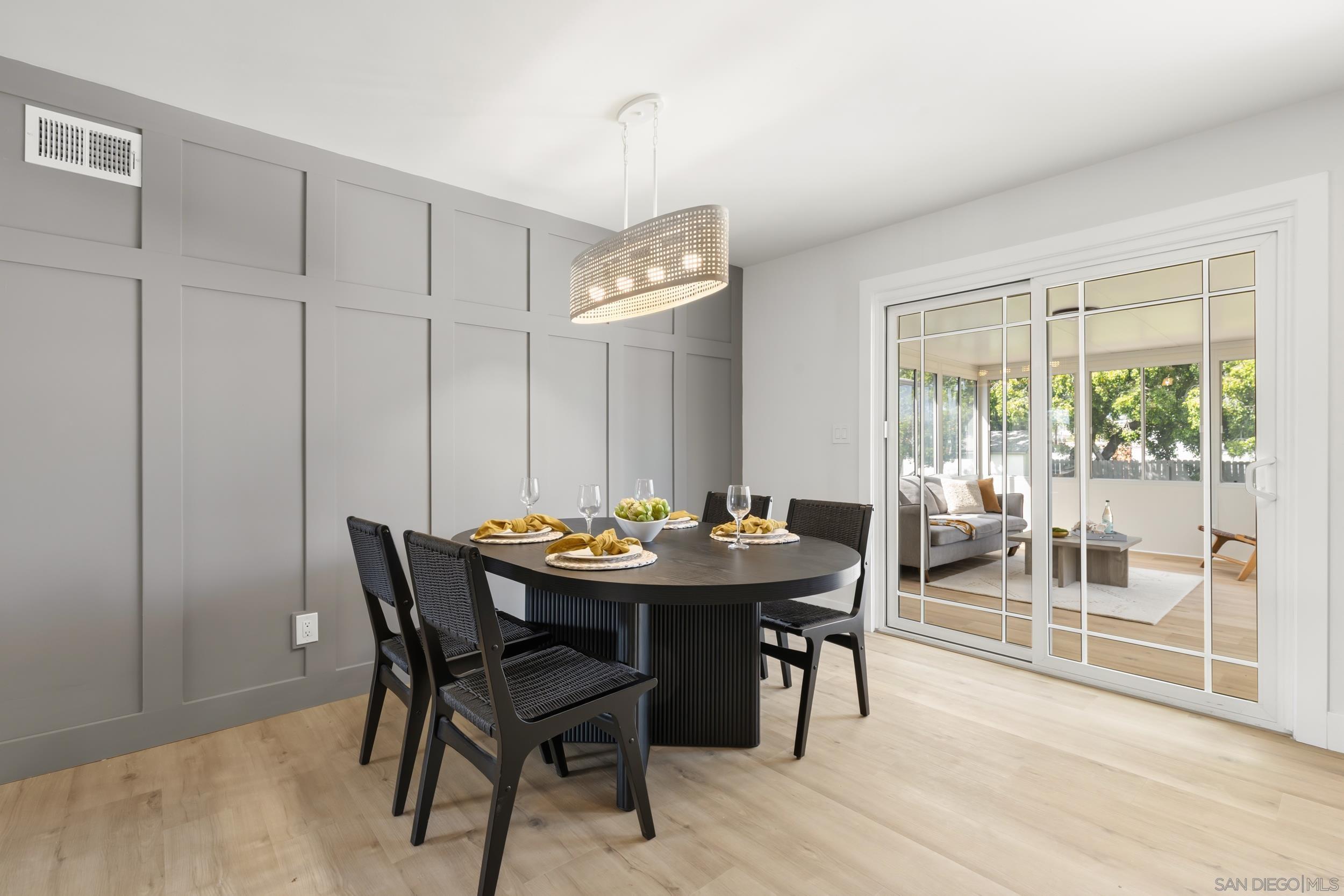 Detail Gallery Image 8 of 30 For 6850  Rosefield Dr, La Mesa,  CA 91942 - 4 Beds | 3 Baths