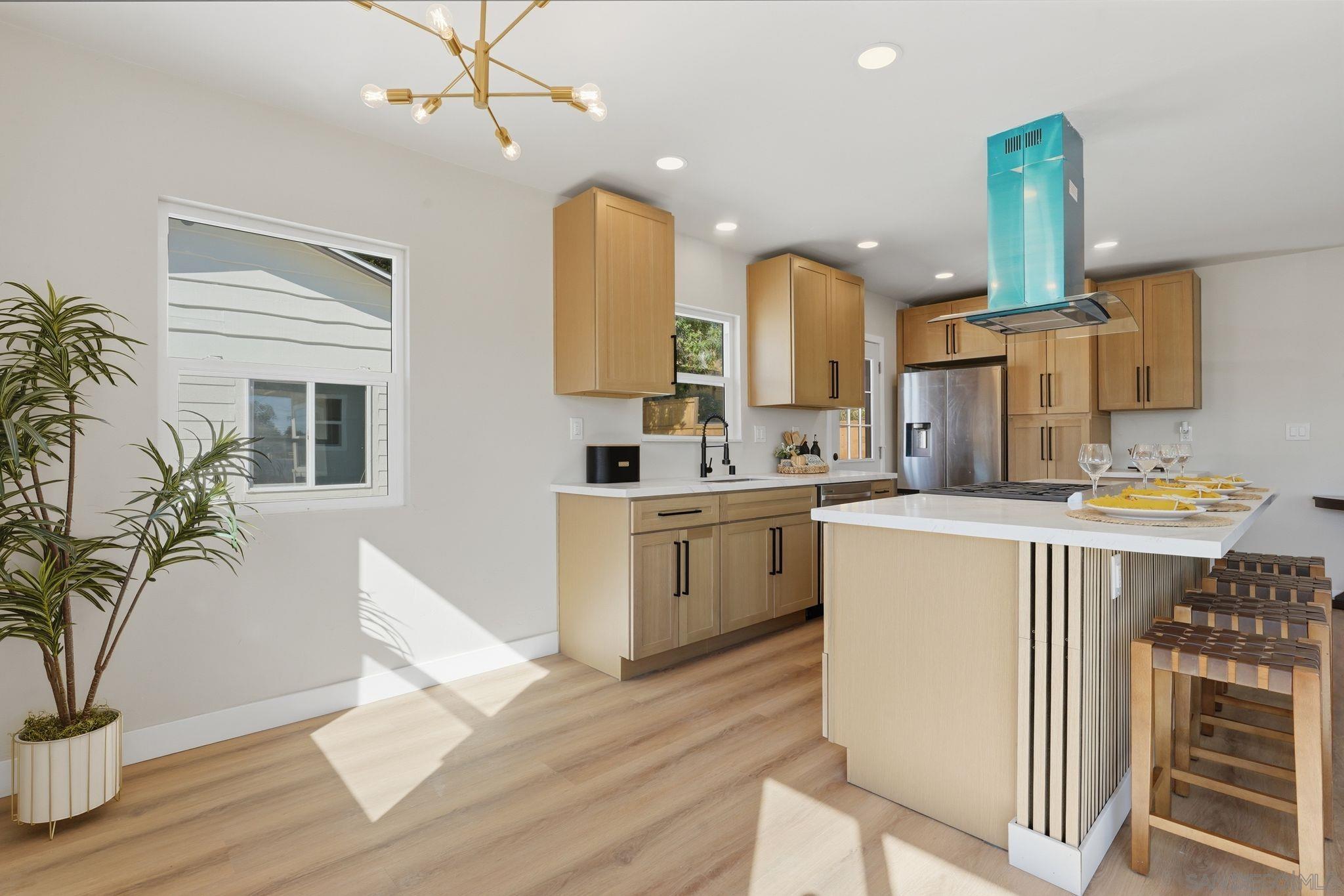 Detail Gallery Image 8 of 41 For 8758  Dallas St, La Mesa,  CA 91942 - 4 Beds | 3 Baths