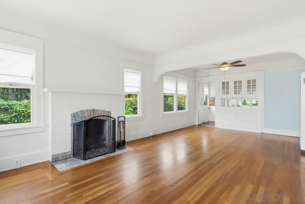 Detail Gallery Image 5 of 35 For 1081  Hayes Avenue, San Diego,  CA 92103 - 3 Beds | 1 Baths